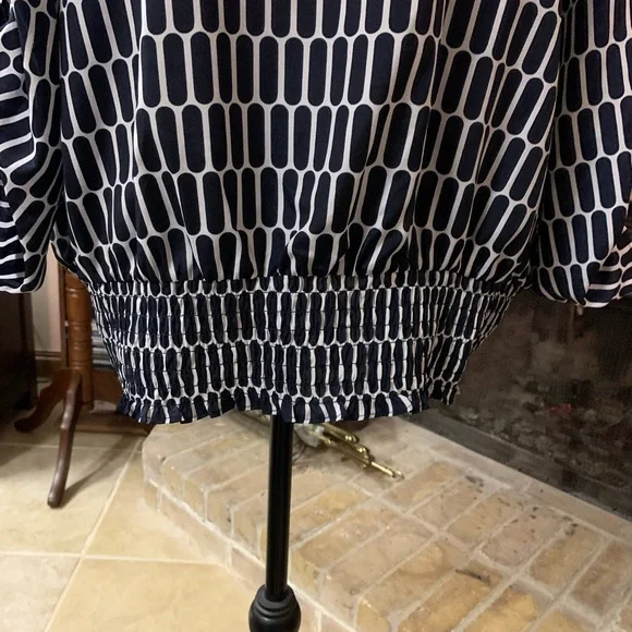 Michael Kors Blouse - Picture 4 of 9